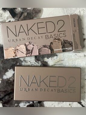 NIB Urban Decay Naked2 Basics Matte Taupe & Brown Eyeshadow Palette